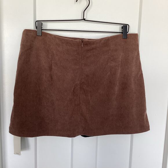 NWT Halara Womens Casual Corduroy High Waisted 2-In-1 a Line Mini Skirt Brown XL - Picture 6 of 11